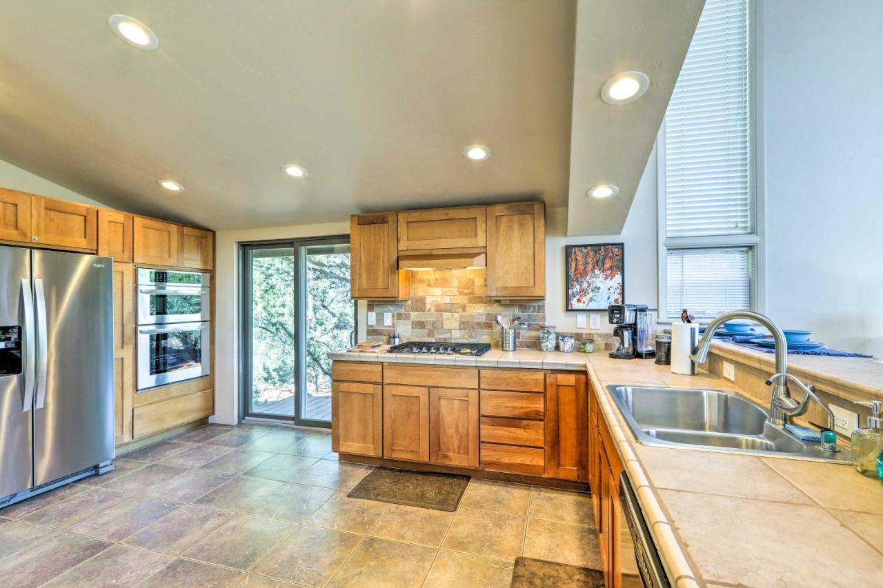 Bright Sedona Home With Deck And Mountain Views! Zewnętrze zdjęcie